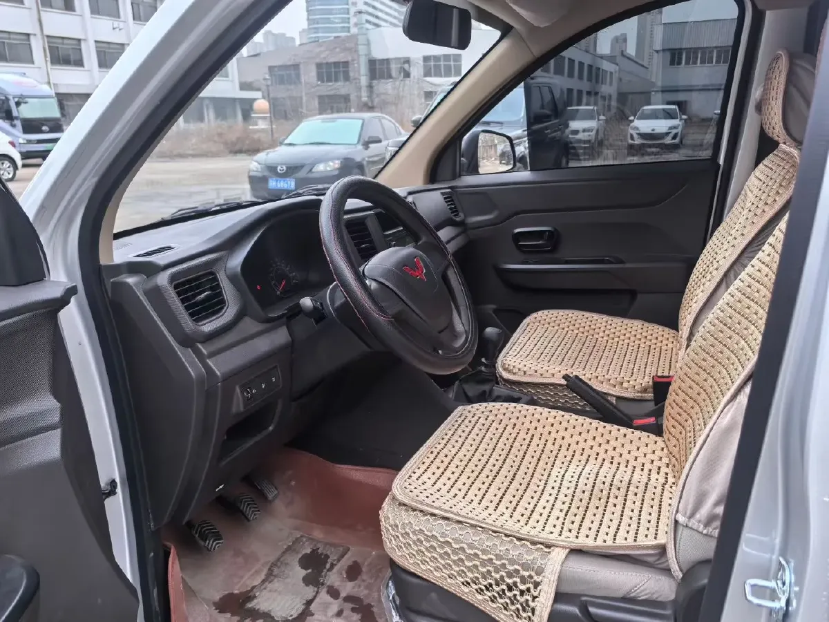 2022 JinBei Little Sea Lion X30 1.5L 102HP L4 5MT,autocango,china used car exporter,china ev exporter,chinese used car exporter,chinese used ev exporter