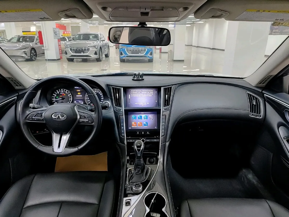 2022 Infiniti Q50L 2.0T 211HP L4 7AT,autocango,china used car exporter,china ev exporter,chinese used car exporter,chinese used ev exporter