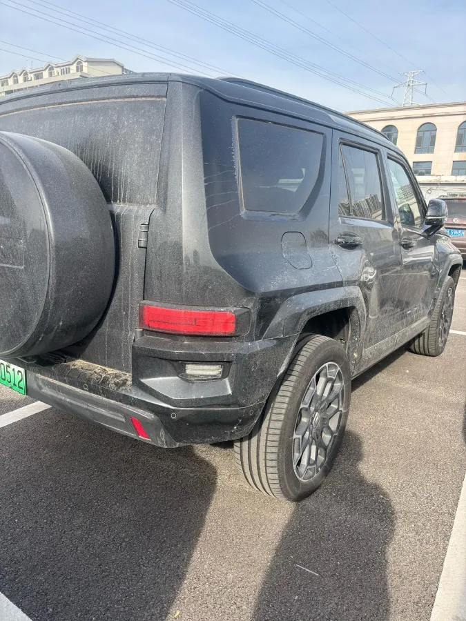 2024 Tank 700 3.0T 360HP V6 9AT PHEV 37.1KWH,autocango,china used car exporter,china ev exporter,chinese used car exporter,chinese used ev exporter