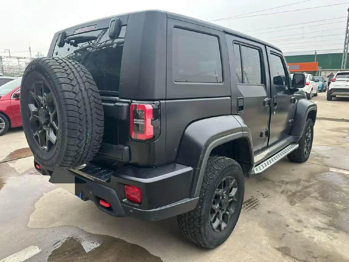 2021 Beijing BJ40 2.0T 163HP L4 8AT,autocango,china used car exporter,china ev exporter,chinese used car exporter,chinese used ev exporter