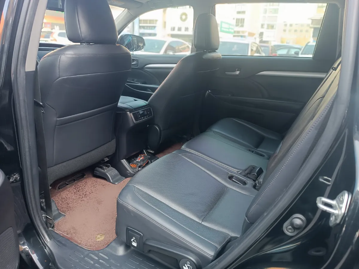 2019 Lincoln MKC 2.0T 203HP L4 6AT,autocango,china used car exporter,china ev exporter,chinese used car exporter,chinese used ev exporter