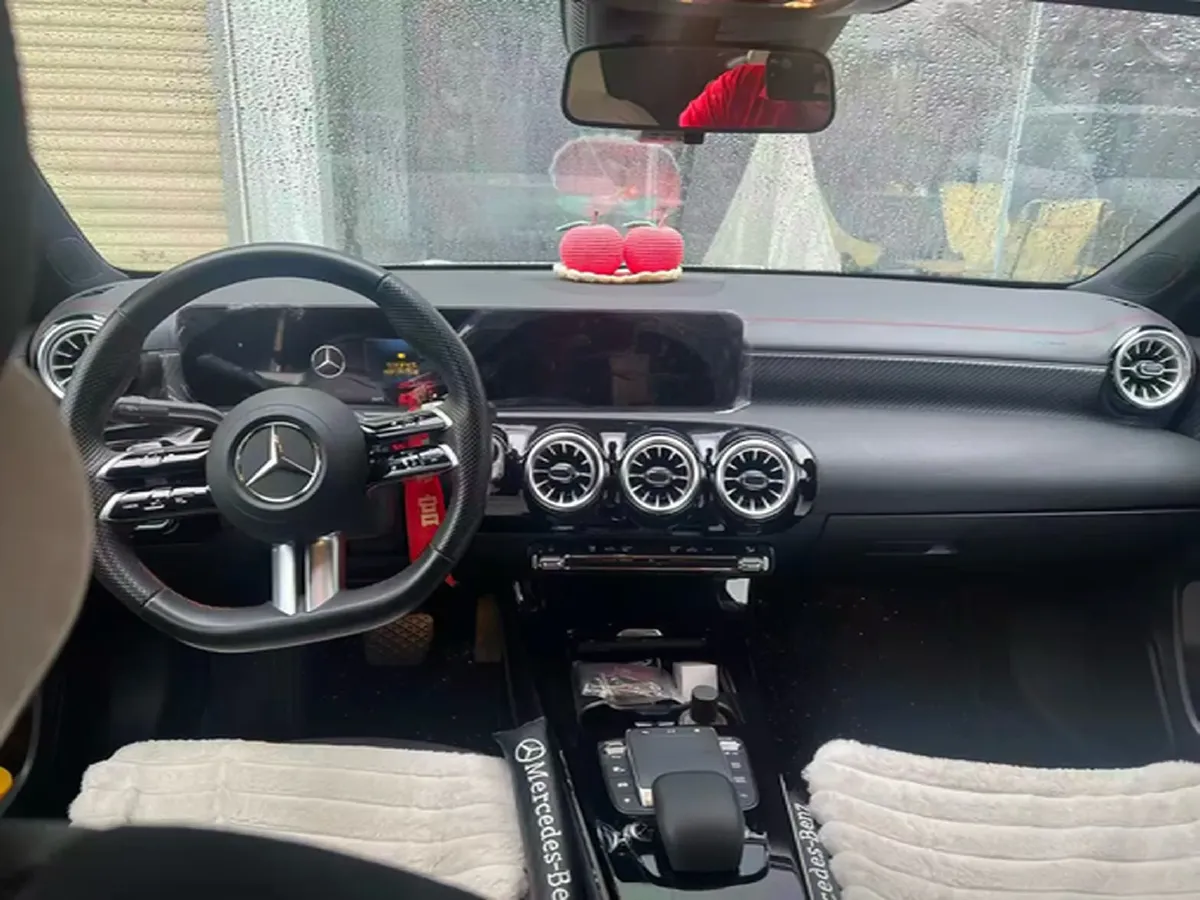 2023 Mercedes-Benz A Class 1.3T 163HP L4 7DCT,autocango,china used car exporter,china ev exporter,chinese used car exporter,chinese used ev exporter