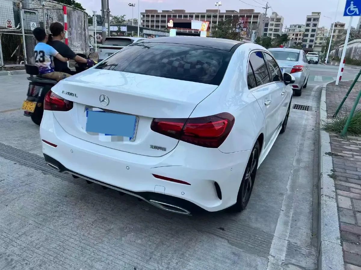2023 Mercedes-Benz A Class 1.3T 163HP L4 7DCT,autocango,china used car exporter,china ev exporter,chinese used car exporter,chinese used ev exporter