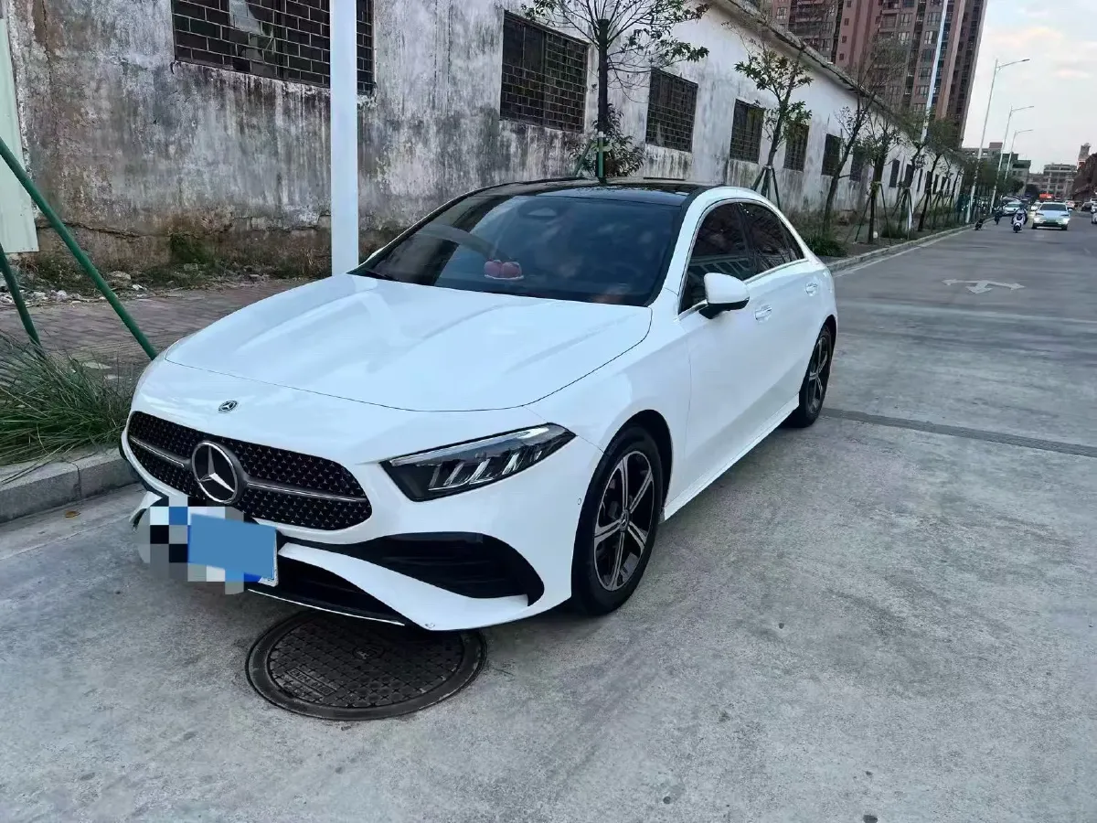 2023 Mercedes-Benz A Class 1.3T 163HP L4 7DCT,autocango,china used car exporter,china ev exporter,chinese used car exporter,chinese used ev exporter