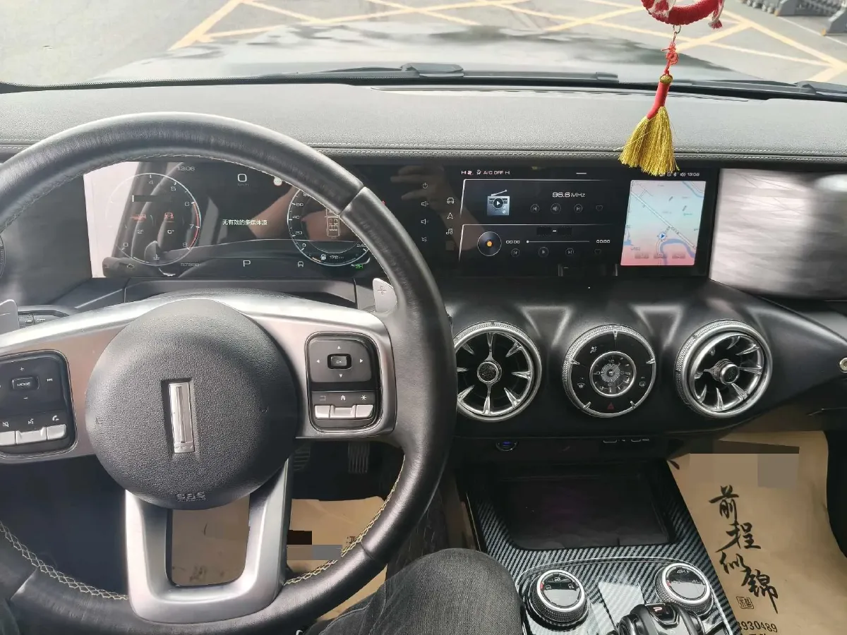 2021 Tank 300 2.0T 227HP L4 8AT,autocango,china used car exporter,china ev exporter,chinese used car exporter,chinese used ev exporter