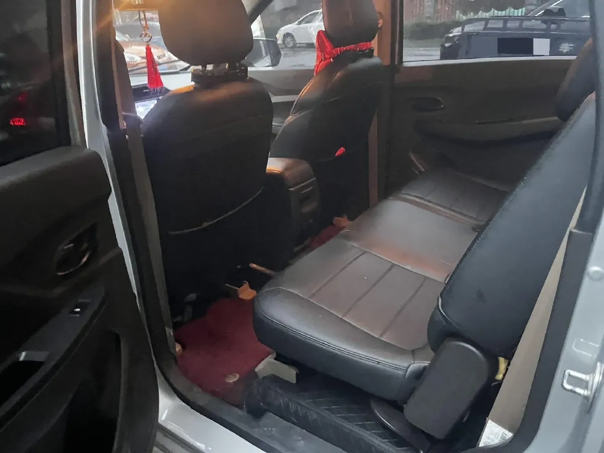 2019 WuLing HongGuang 1.5L 105HP L4 5MT,autocango,china used car exporter,china ev exporter,chinese used car exporter,chinese used ev exporter