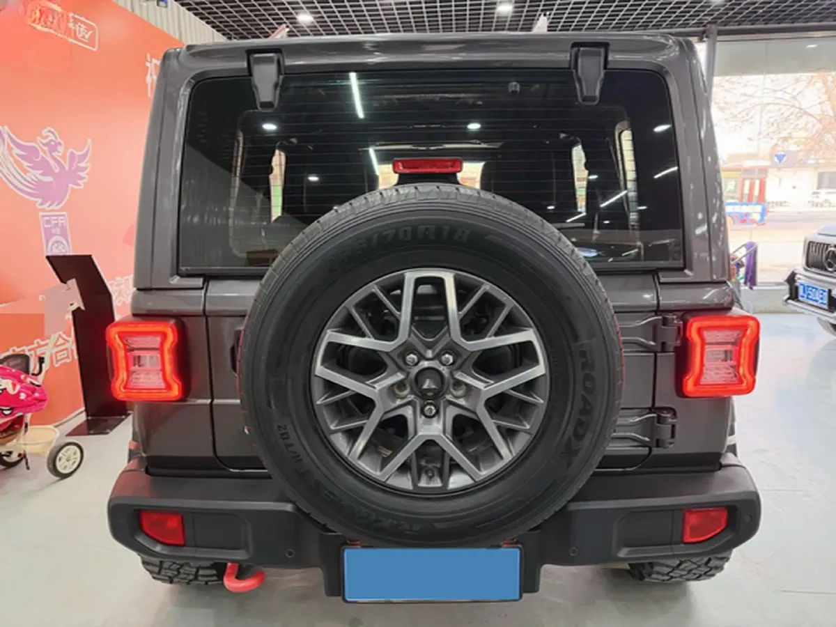 2019 Jeep Wrangler 2.0T 266HP L4 8AT,autocango,china used car exporter,china ev exporter,chinese used car exporter,chinese used ev exporter