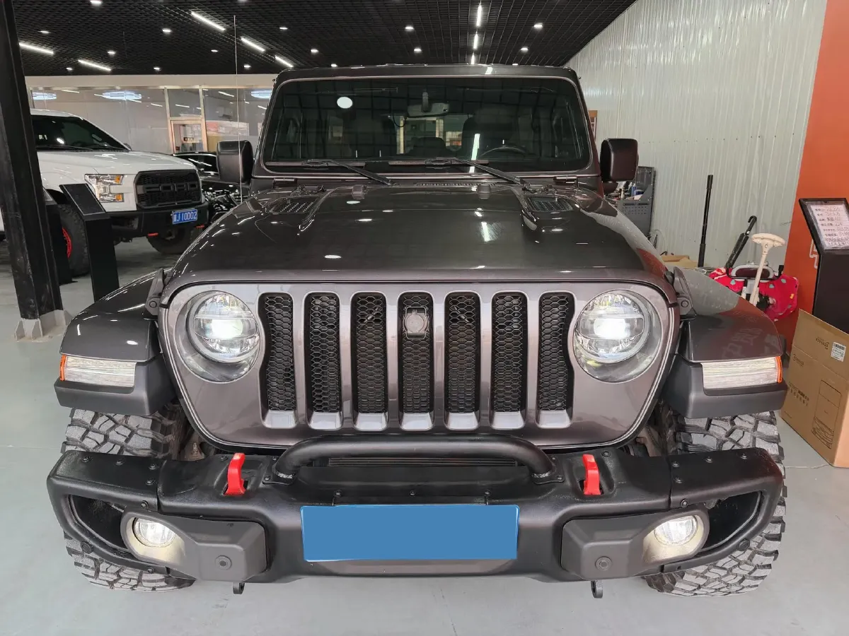 2019 Jeep Wrangler 2.0T 266HP L4 8AT,autocango,china used car exporter,china ev exporter,chinese used car exporter,chinese used ev exporter