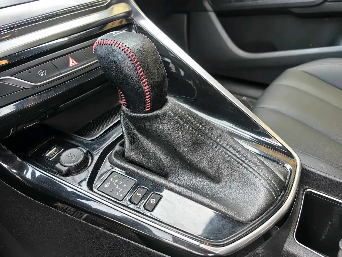 2019 Peugeot 308 1.6L 117HP L4 6AT,autocango,china used car exporter,china ev exporter,chinese used car exporter,chinese used ev exporter