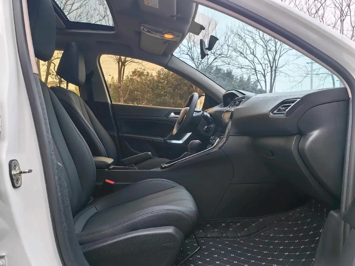 2019 Peugeot 308 1.6L 117HP L4 6AT,autocango,china used car exporter,china ev exporter,chinese used car exporter,chinese used ev exporter