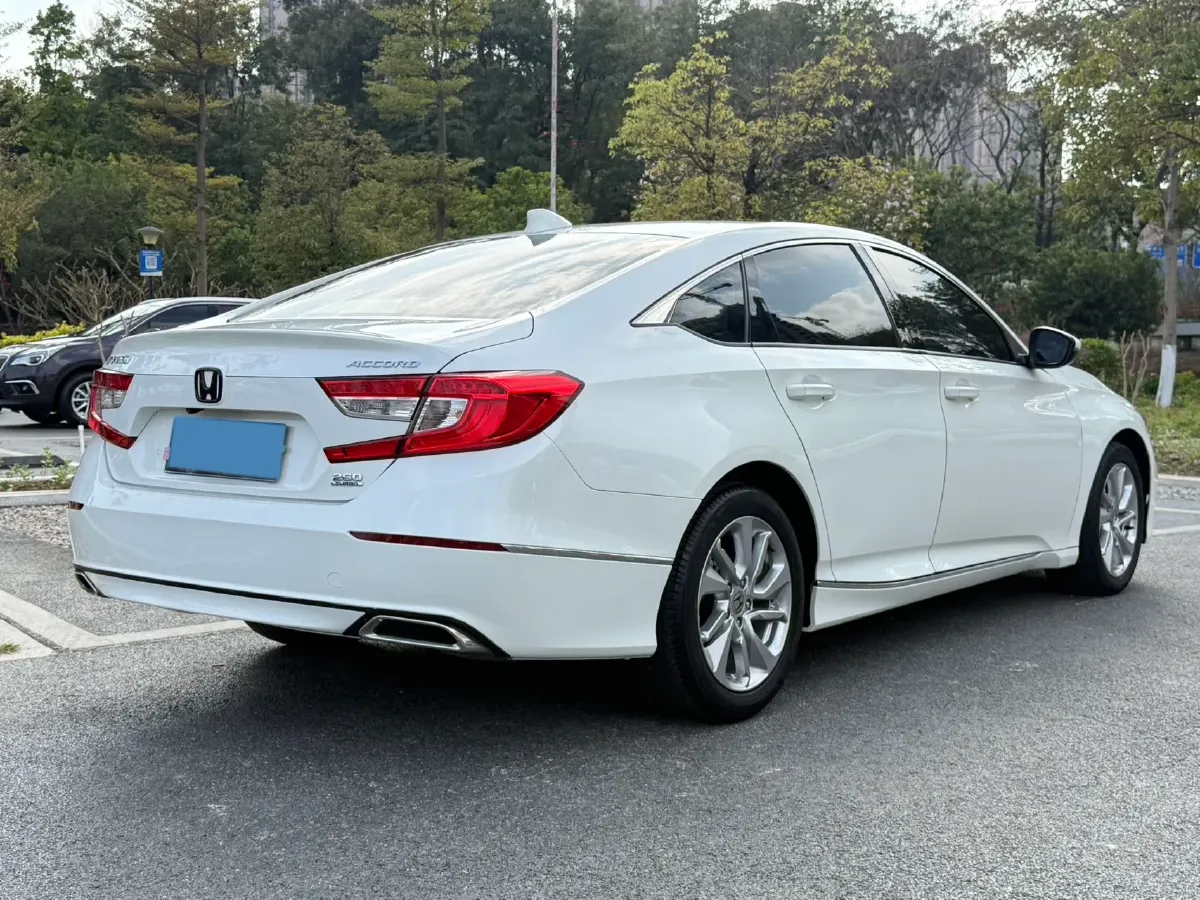 2018 Honda Accord 1.5T 194HP L4 CVT,autocango,china used car exporter,china ev exporter,chinese used car exporter,chinese used ev exporter
