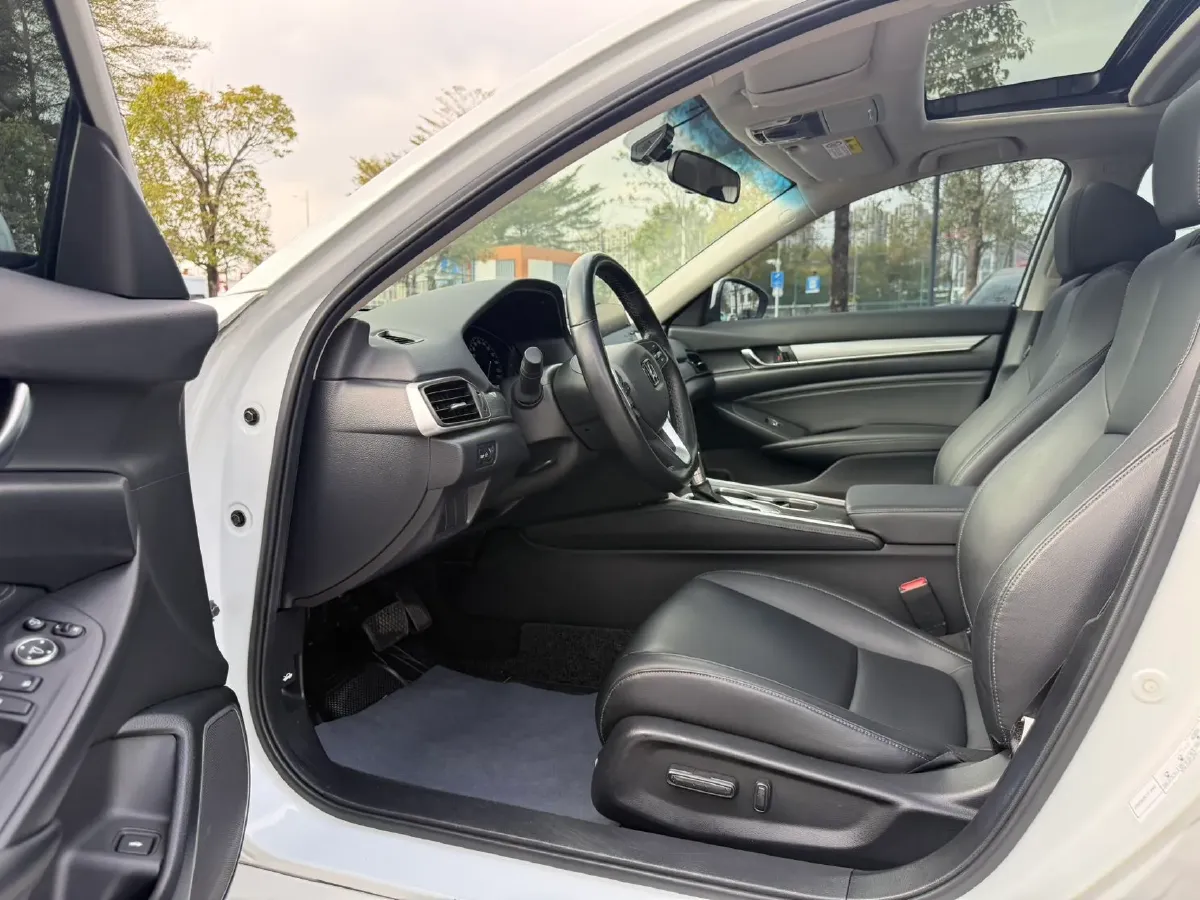 2018 Honda Accord 1.5T 194HP L4 CVT,autocango,china used car exporter,china ev exporter,chinese used car exporter,chinese used ev exporter