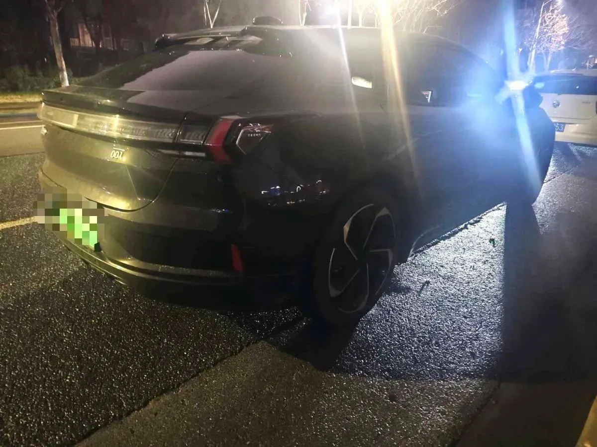 2023 Zeekr 001 BEV 86KWH,autocango,china used car exporter,china ev exporter,chinese used car exporter,chinese used ev exporter