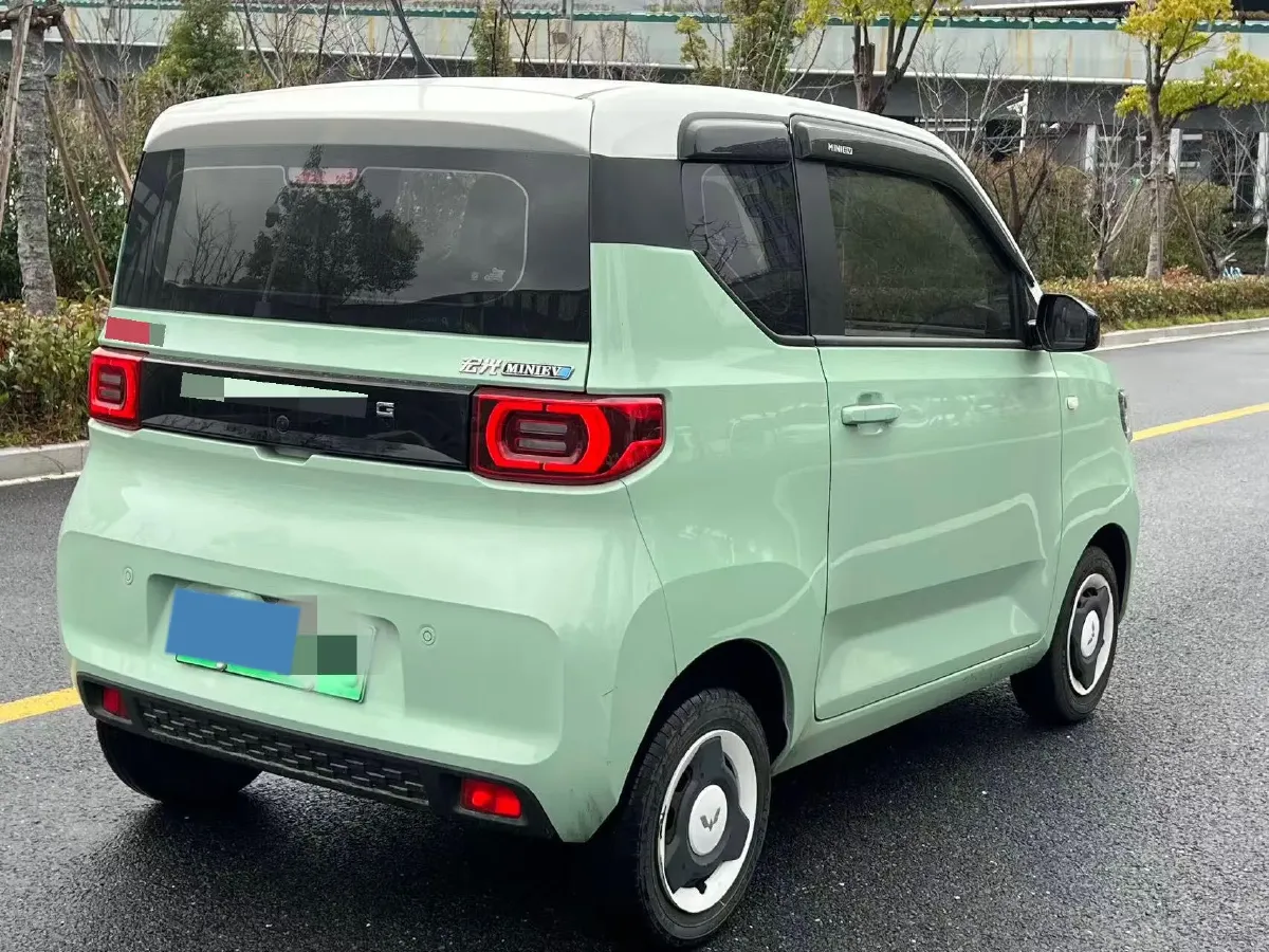 2022 WuLing HongGuang MINI EV BEV 9KWH,autocango,china used car exporter,china ev exporter,chinese used car exporter,chinese used ev exporter