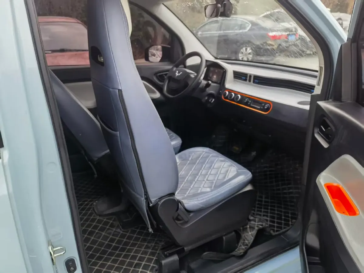 2020 WuLing HongGuang MINI EV BEV 9.3KWH,autocango,china used car exporter,china ev exporter,chinese used car exporter,chinese used ev exporter