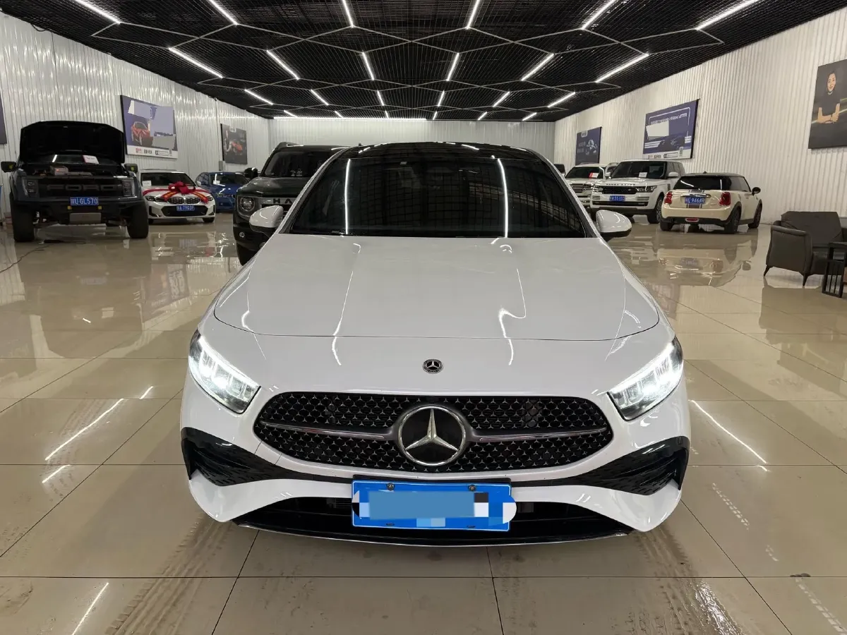 2024 Mercedes-Benz A Class 1.3T 163HP L4 7DCT,autocango,china used car exporter,china ev exporter,chinese used car exporter,chinese used ev exporter