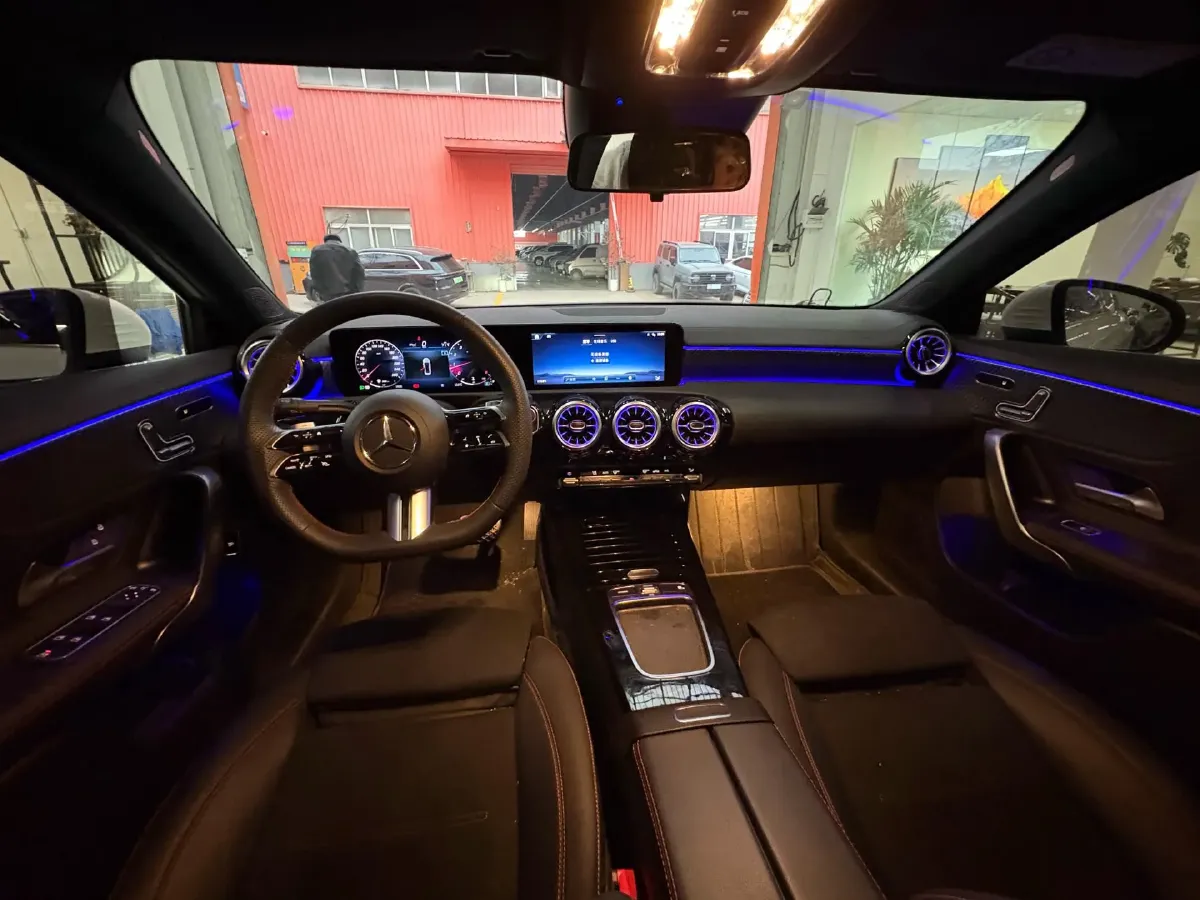 2024 Mercedes-Benz A Class 1.3T 163HP L4 7DCT,autocango,china used car exporter,china ev exporter,chinese used car exporter,chinese used ev exporter