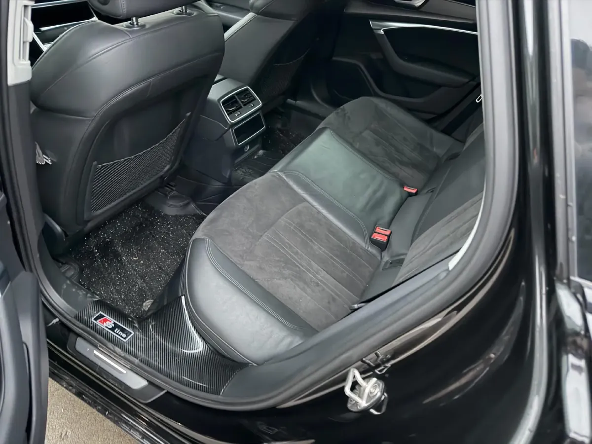 2020 Audi A6 2.0T 245HP L4 7DCT,autocango,china used car exporter,china ev exporter,chinese used car exporter,chinese used ev exporter