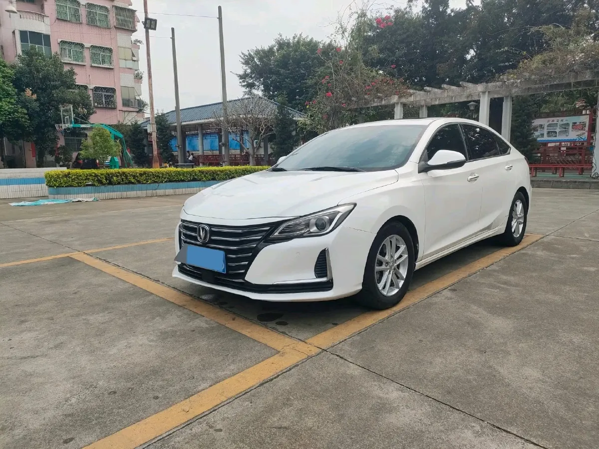 2020 ChangAn Raeton CC 1.5T 156HP L4 6AT,autocango,china used car exporter,china ev exporter,chinese used car exporter,chinese used ev exporter