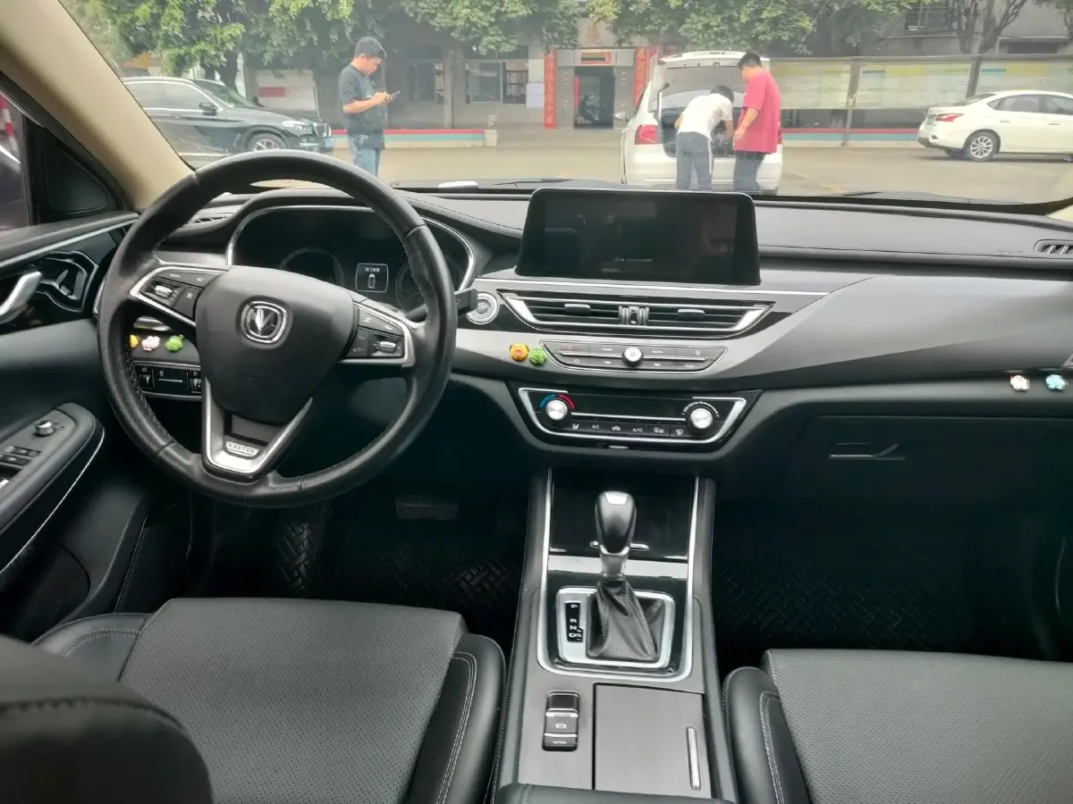 2020 ChangAn Raeton CC 1.5T 156HP L4 6AT,autocango,china used car exporter,china ev exporter,chinese used car exporter,chinese used ev exporter