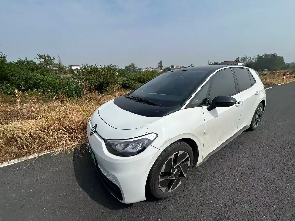 2025 Volkswagen ID.3 BEV 52.8KWH,autocango,china used car exporter,china ev exporter,chinese used car exporter,chinese used ev exporter