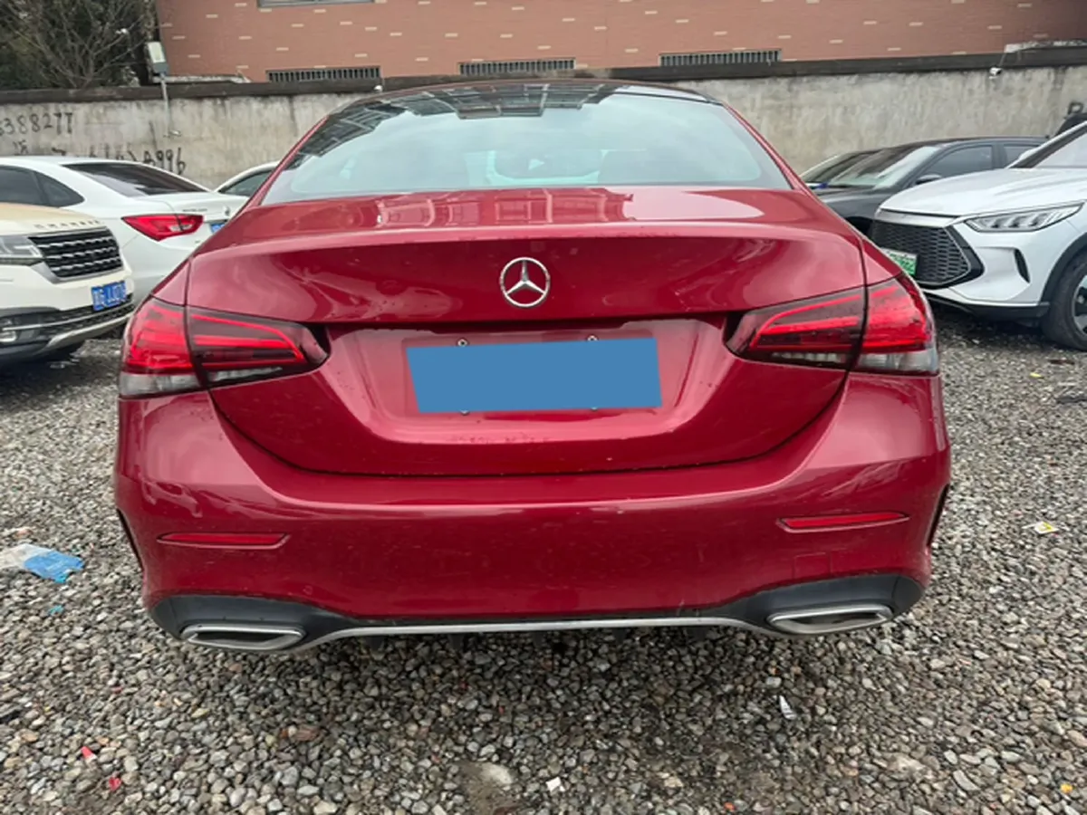 2022 Mercedes-Benz A Class 1.3T 136HP L4 7DCT,autocango,china used car exporter,china ev exporter,chinese used car exporter,chinese used ev exporter