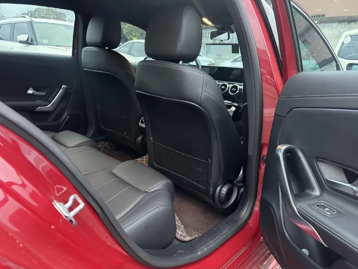2022 Mercedes-Benz A Class 1.3T 136HP L4 7DCT,autocango,china used car exporter,china ev exporter,chinese used car exporter,chinese used ev exporter