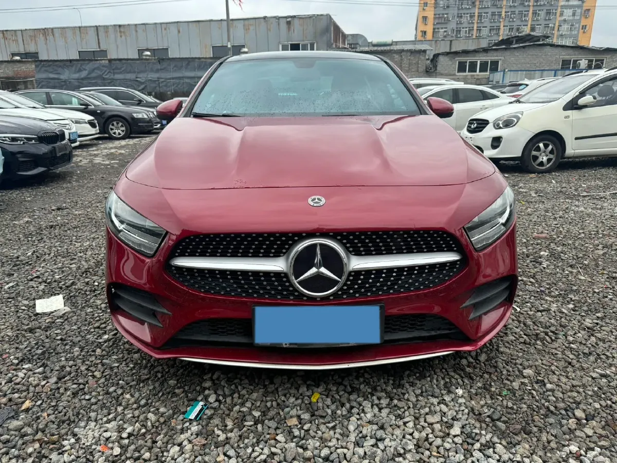 2022 Mercedes-Benz A Class 1.3T 136HP L4 7DCT,autocango,china used car exporter,china ev exporter,chinese used car exporter,chinese used ev exporter