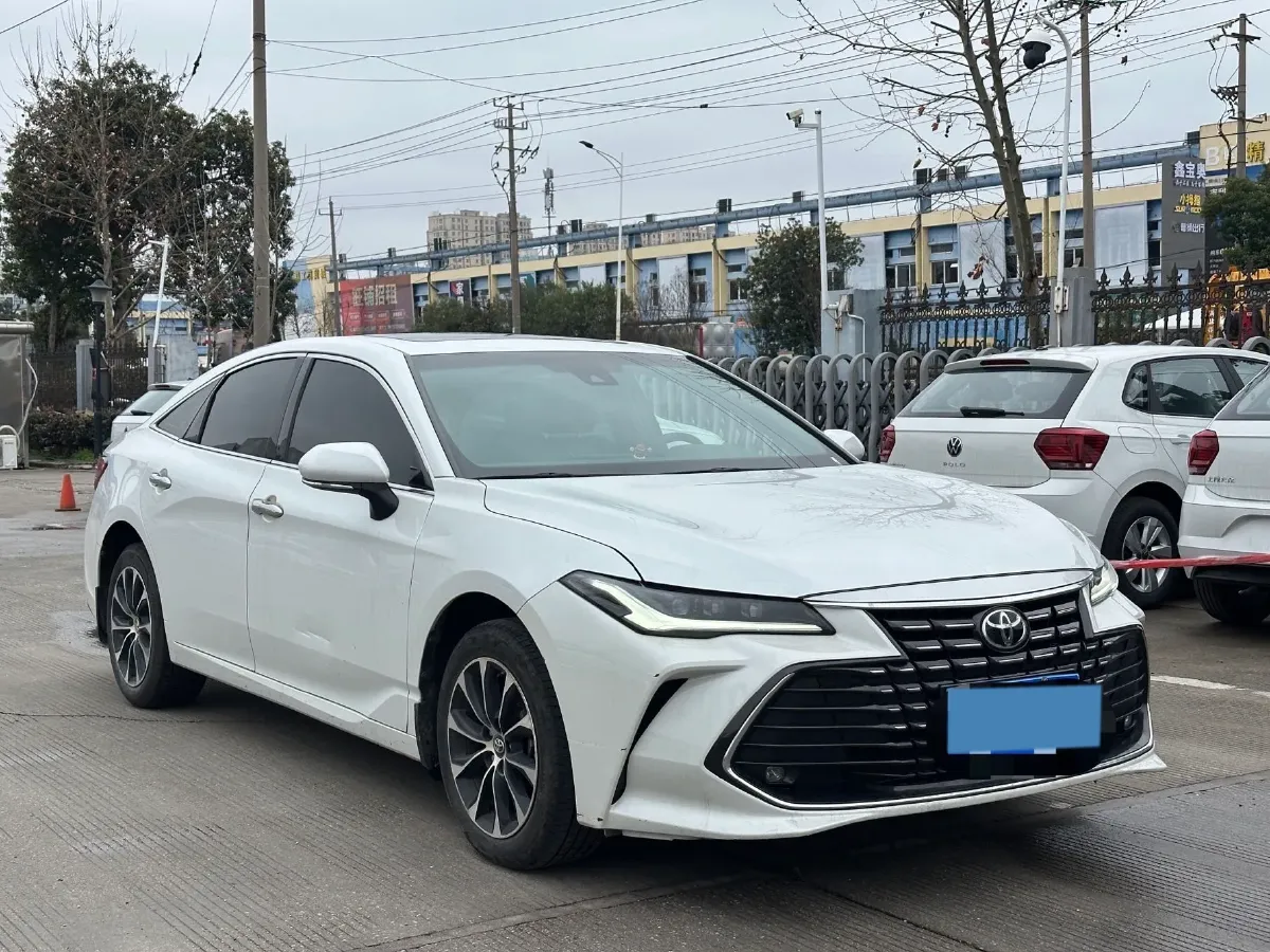 2023 Toyota Avalon 2.0L 177HP L4 CVT,autocango,china used car exporter,china ev exporter,chinese used car exporter,chinese used ev exporter