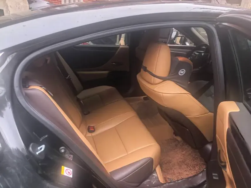 2018 Lexus ES 2.0L 167HP L4 6AT,autocango,china used car exporter,china ev exporter,chinese used car exporter,chinese used ev exporter