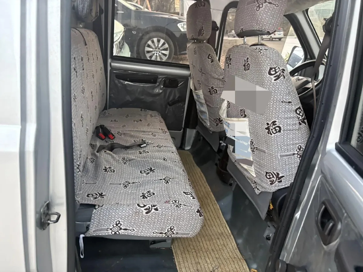 2023 WuLing RongGuang New Truck 1.5L 102HP L4 5MT,autocango,china used car exporter,china ev exporter,chinese used car exporter,chinese used ev exporter