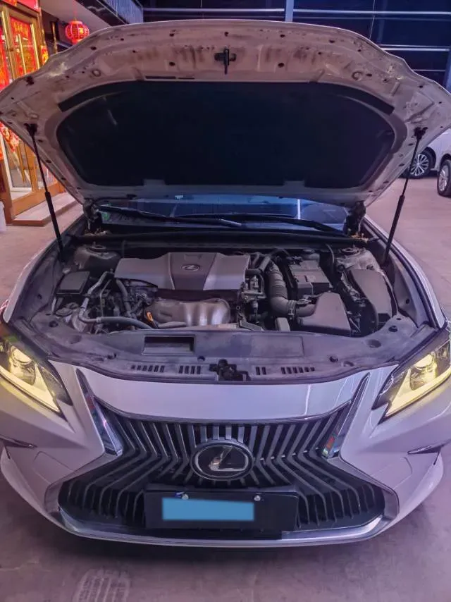 2018 Lexus ES 2.0L 167HP L4 6AT,autocango,china used car exporter,china ev exporter,chinese used car exporter,chinese used ev exporter