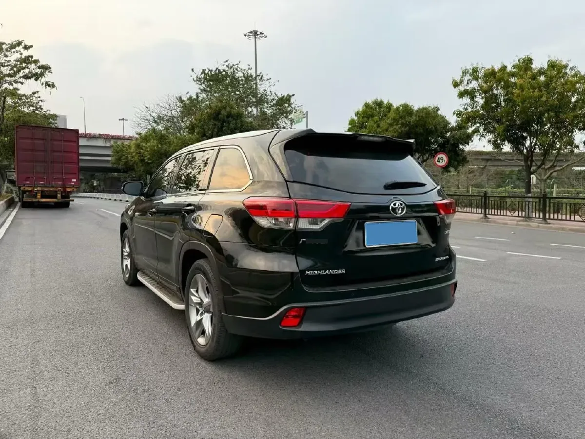 2021 Toyota Highlander 2.0T 220HP L4 6AT,autocango,china used car exporter,china ev exporter,chinese used car exporter,chinese used ev exporter