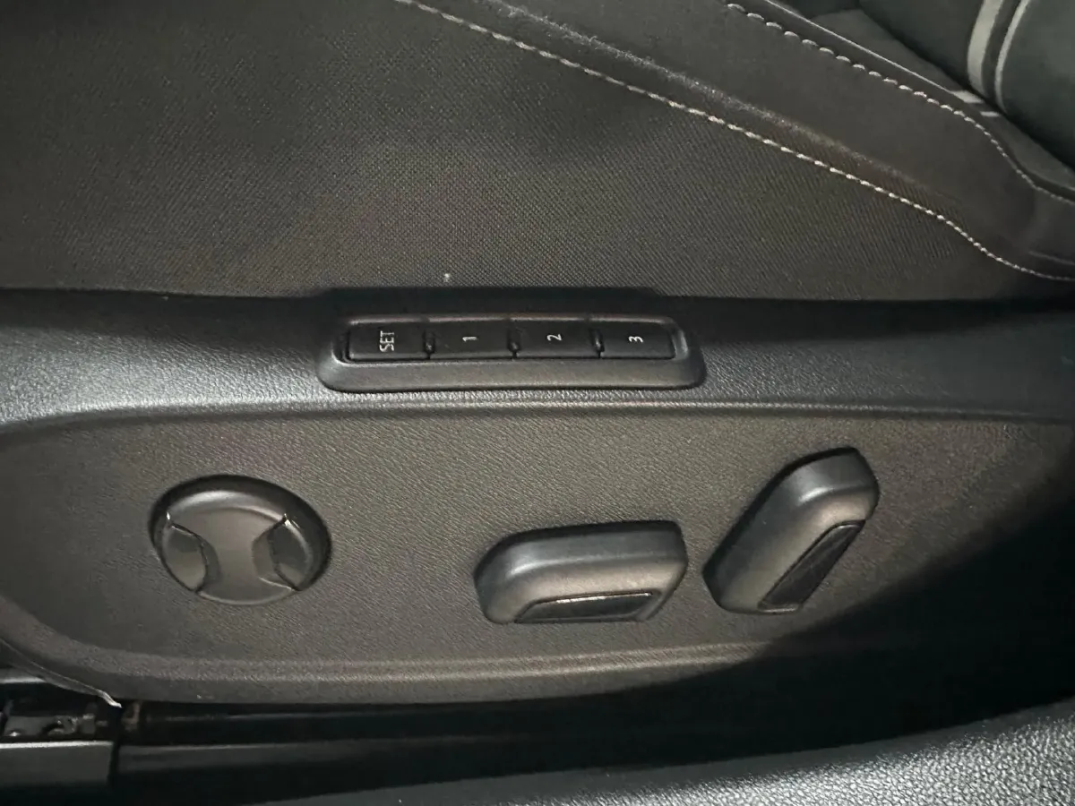 2021 Volkswagen Golf 1.4T 150HP L4 7DCT,autocango,china used car exporter,china ev exporter,chinese used car exporter,chinese used ev exporter