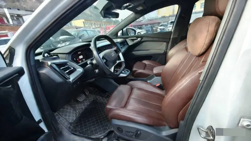 2023 Audi Q4 e-tron BEV 84.8KWH,autocango,china used car exporter,china ev exporter,chinese used car exporter,chinese used ev exporter