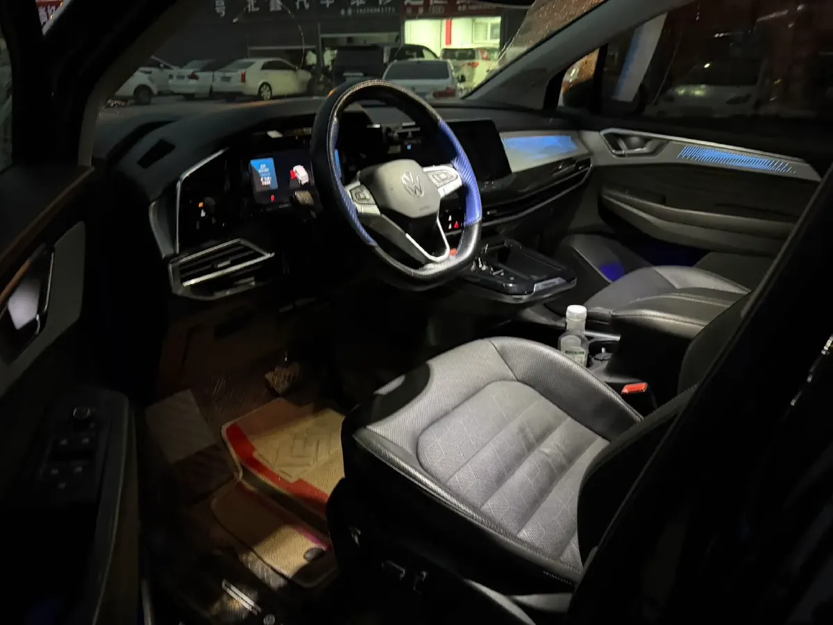 2021 Volkswagen Talagon 2.0T 220HP L4 7DCT,autocango,china used car exporter,china ev exporter,chinese used car exporter,chinese used ev exporter