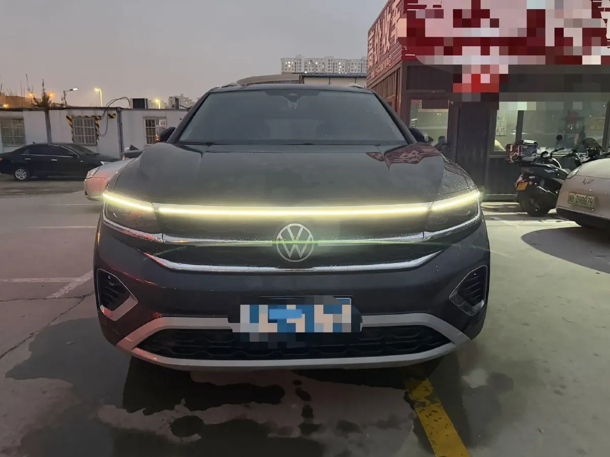 2021 Volkswagen Talagon 2.0T 220HP L4 7DCT,autocango,china used car exporter,china ev exporter,chinese used car exporter,chinese used ev exporter