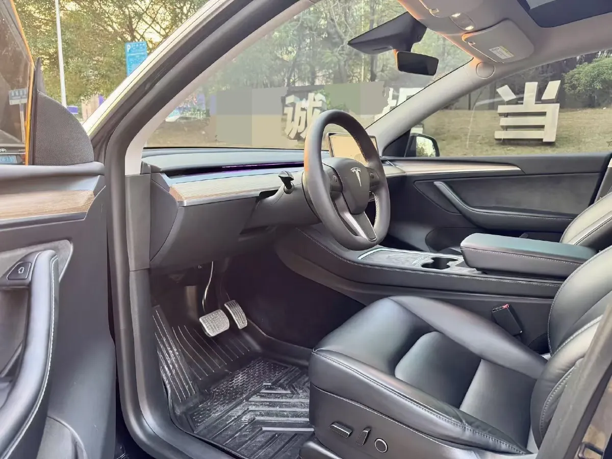 2022 Tesla Model Y BEV 60KWH,autocango,china used car exporter,china ev exporter,chinese used car exporter,chinese used ev exporter