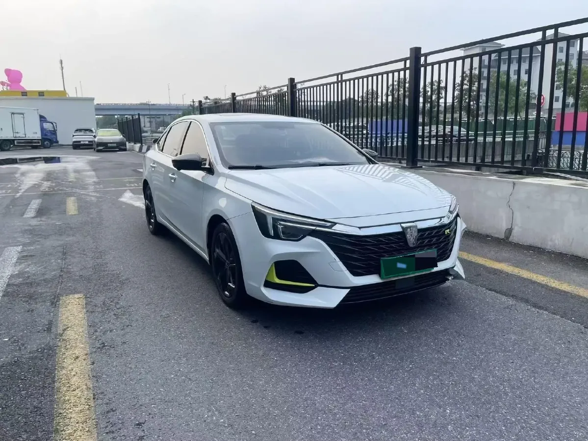 2019 Roewe i6 1.5T 169HP L4 AMT PHEV 9.1KWH,autocango,china used car exporter,china ev exporter,chinese used car exporter,chinese used ev exporter