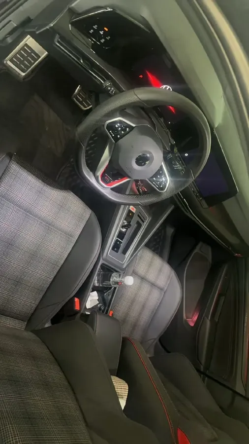 2023 Volkswagen GolfGTI 2.0T 220HP L4 7DCT,autocango,china used car exporter,china ev exporter,chinese used car exporter,chinese used ev exporter