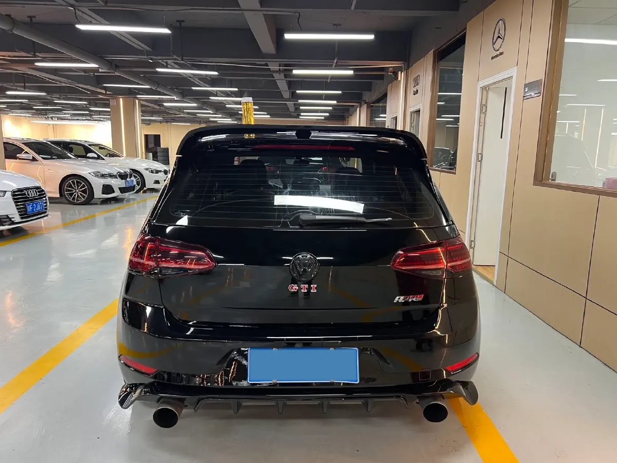 2018 Volkswagen GolfGTI 2.0T 220HP L4 7DCT,autocango,china used car exporter,china ev exporter,chinese used car exporter,chinese used ev exporter