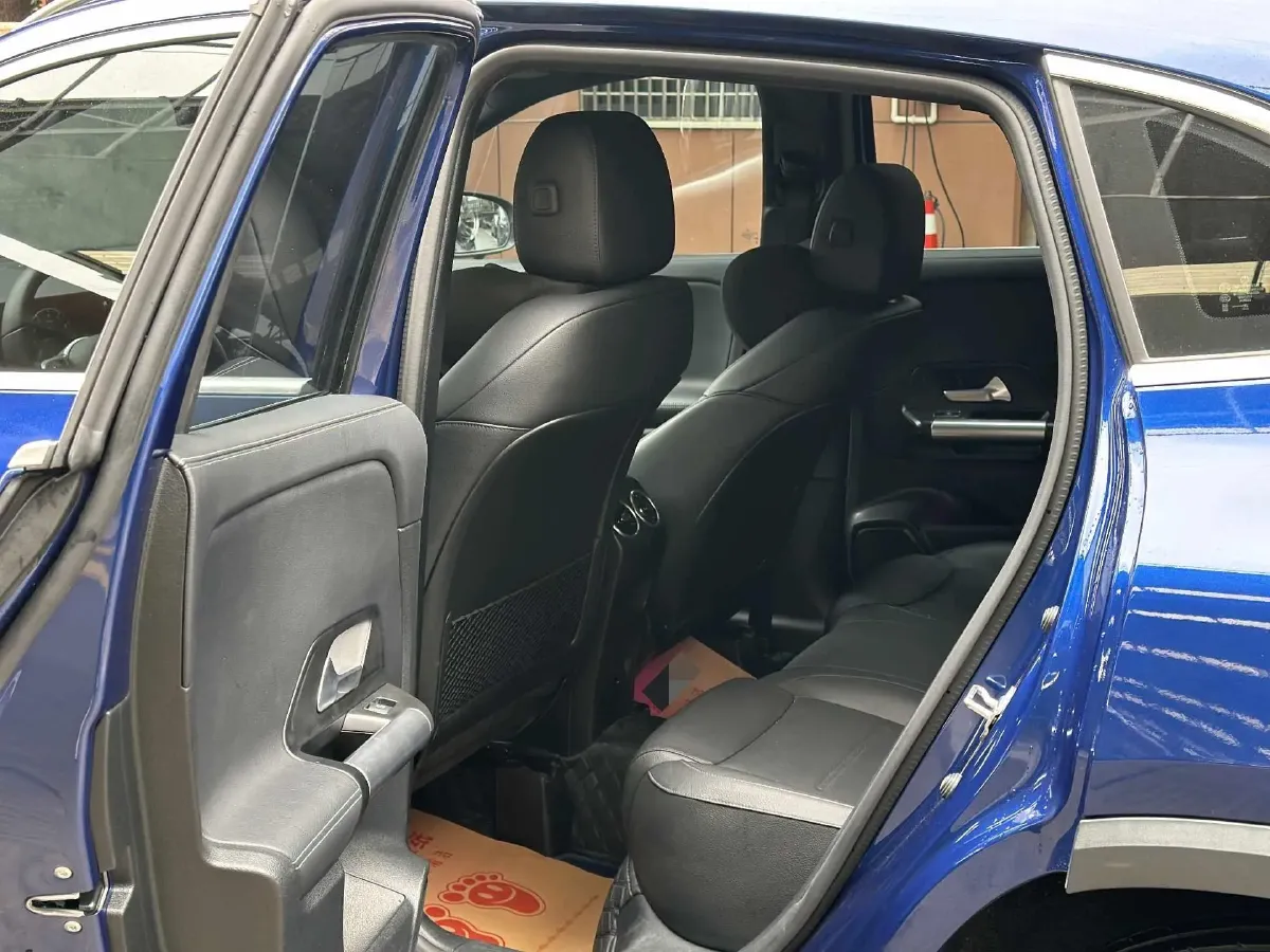 2023 Mercedes-Benz GLA Class 2.0T 190HP L4 8DCT,autocango,china used car exporter,china ev exporter,chinese used car exporter,chinese used ev exporter