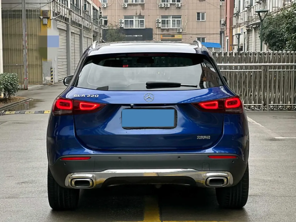 2023 Mercedes-Benz GLA Class 2.0T 190HP L4 8DCT,autocango,china used car exporter,china ev exporter,chinese used car exporter,chinese used ev exporter