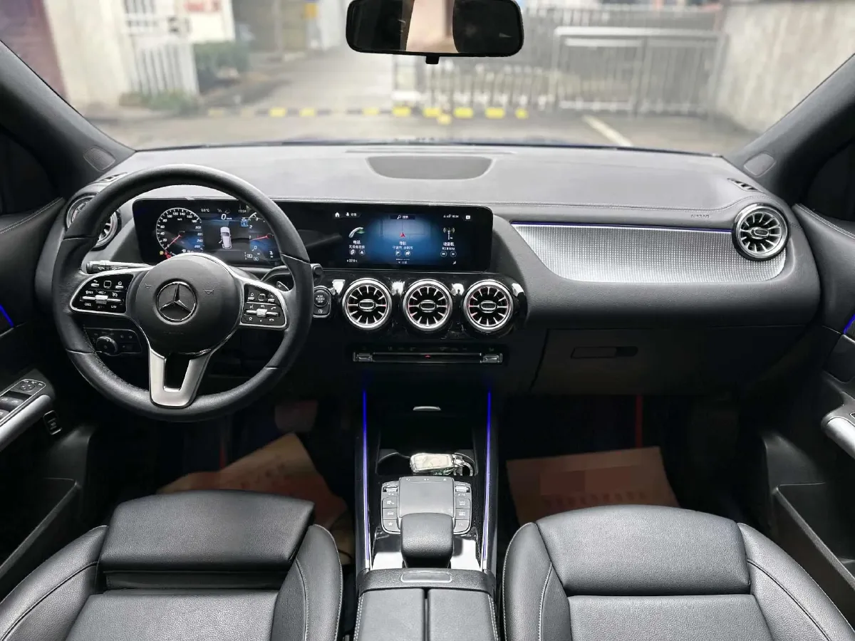 2023 Mercedes-Benz GLA Class 2.0T 190HP L4 8DCT,autocango,china used car exporter,china ev exporter,chinese used car exporter,chinese used ev exporter