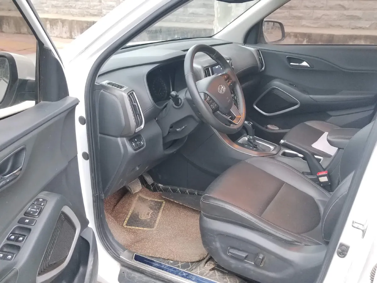 2018 Hyundai ix35 2.0L 160HP L4 6AT,autocango,china used car exporter,china ev exporter,chinese used car exporter,chinese used ev exporter