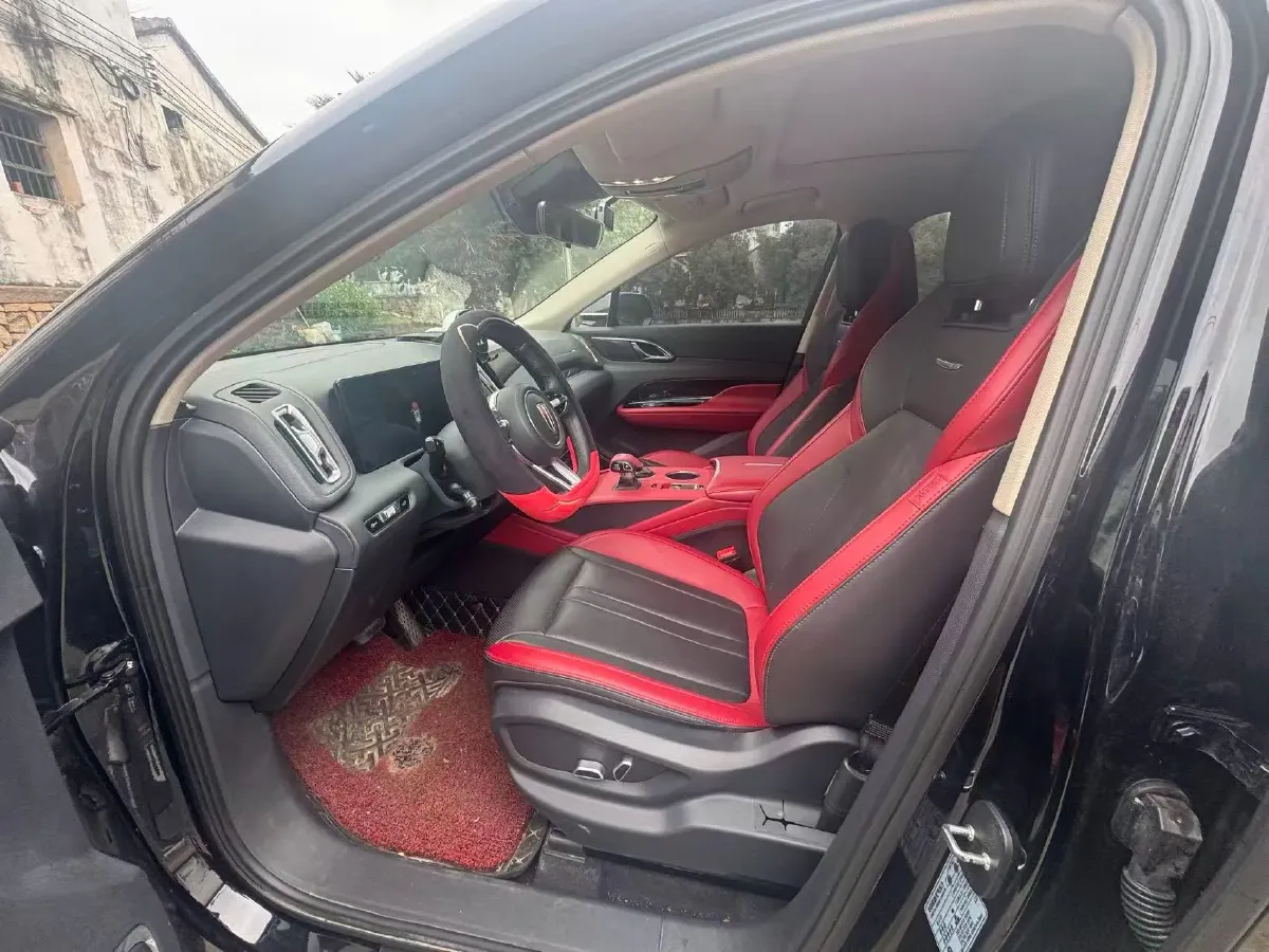 2023 HongQi HS3 1.5T 169HP L4 7DCT,autocango,china used car exporter,china ev exporter,chinese used car exporter,chinese used ev exporter