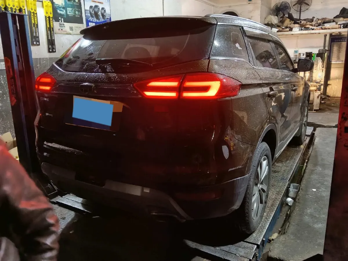 2016 Geely Azkarra 1.8T 184HP L4 6AT,autocango,china used car exporter,china ev exporter,chinese used car exporter,chinese used ev exporter