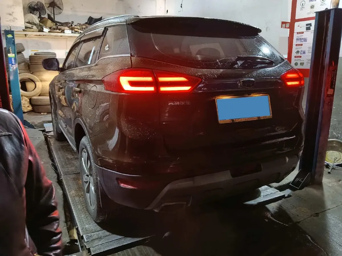 2016 Geely Azkarra 1.8T 184HP L4 6AT,autocango,china used car exporter,china ev exporter,chinese used car exporter,chinese used ev exporter