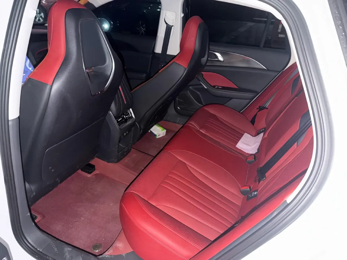 2025 HongQi H6 2.0T 224HP L4 8AT,autocango,china used car exporter,china ev exporter,chinese used car exporter,chinese used ev exporter