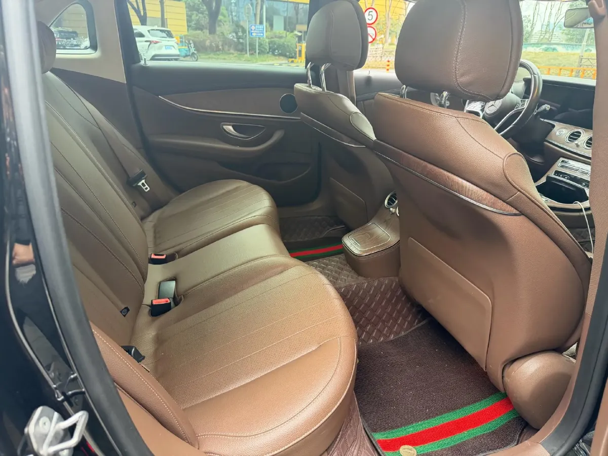 2022 Mercedes-Benz GLC Class 2.0T 258HP L4 9AT,autocango,china used car exporter,china ev exporter,chinese used car exporter,chinese used ev exporter